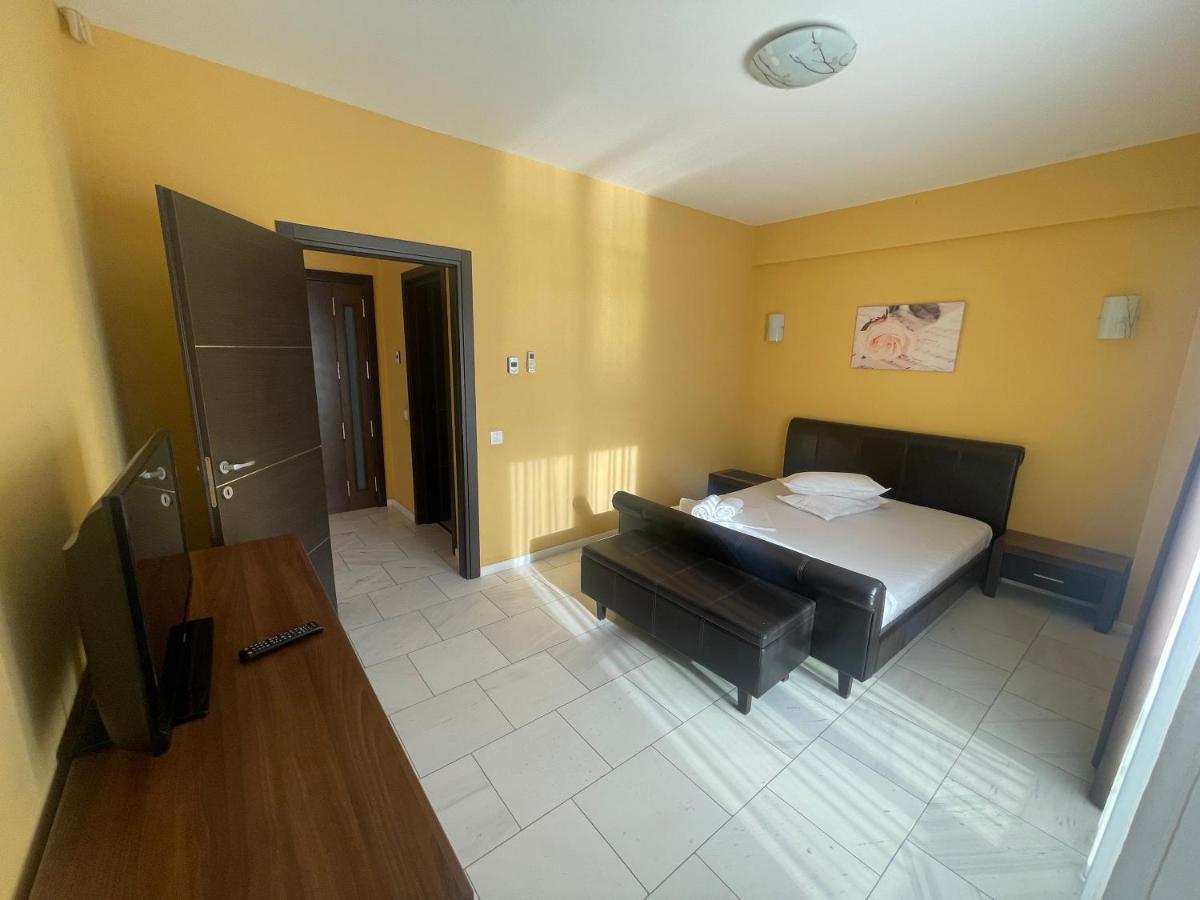 Sophia Lake View Suite Mamaia Exteriér fotografie