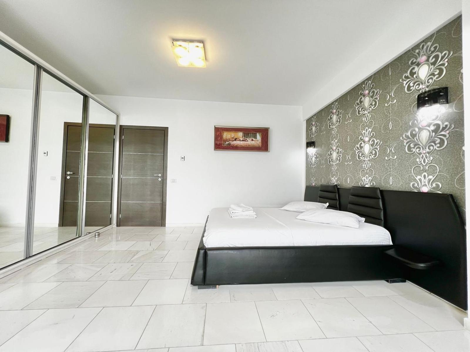 Sophia Lake View Suite Mamaia Exteriér fotografie