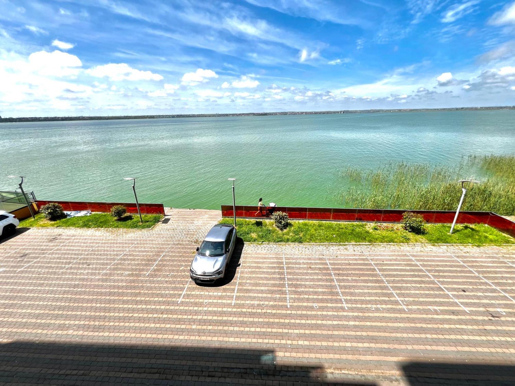 Sophia Lake View Suite Mamaia Exteriér fotografie